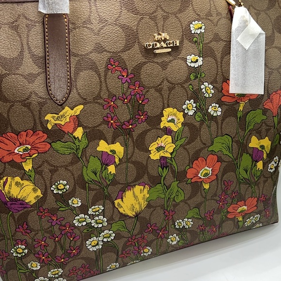 ❤️HP🪅NWT COACH CITY TOTE IN SIGNATURE CANVAS WITH GARDEN FLORAL PRINT - Picture 8 of 16